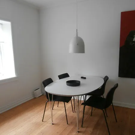 Rolfsgade 105 St Th Apartment *
